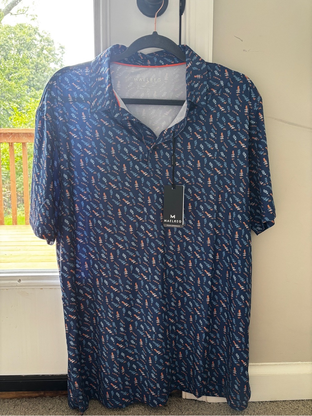 MAELREG Navy Short-Sleeve Polo with Coral Leaf Print